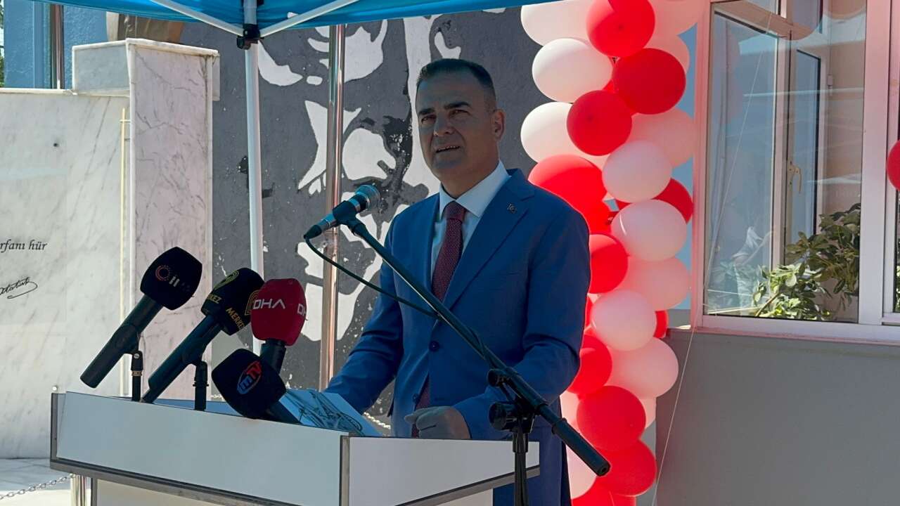 Muğla’da Karne Sevinci: Vali İdris Akbıyık Öğrencilerle Buluştu 10
